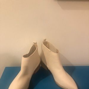 OASIS SOCIETY AMAZING BOOTIES!